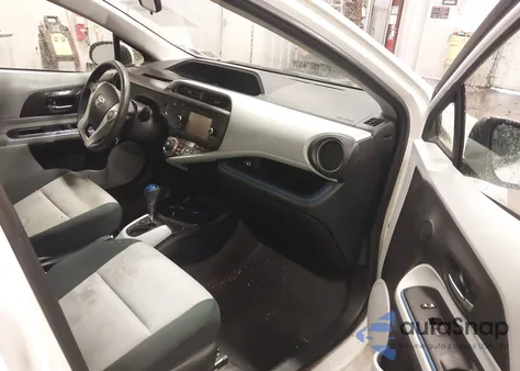 2012 Toyota Prius z USA, uszkodzony, nr VIN JTDKDTB3XT1016422